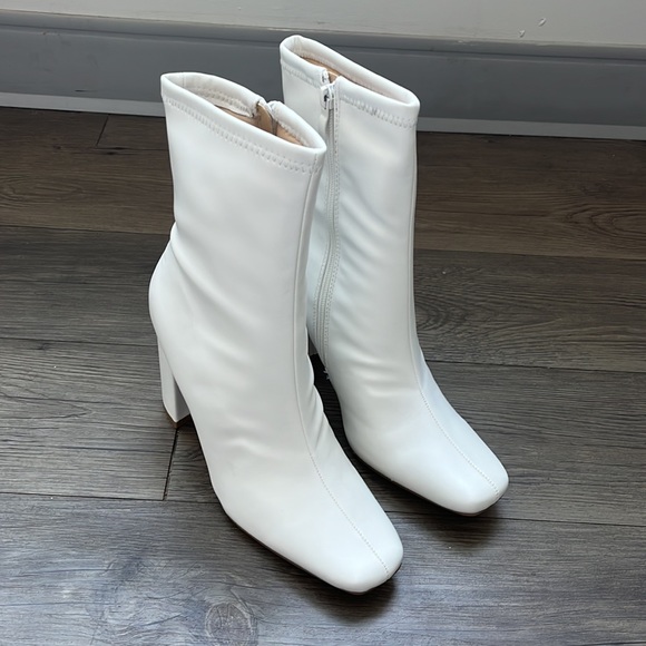 White sock booties - Picture 4 of 4